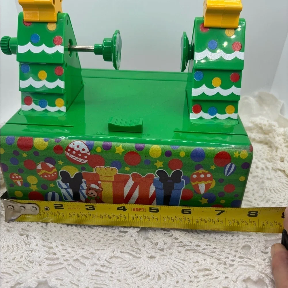 Christmas ornament spinner. New